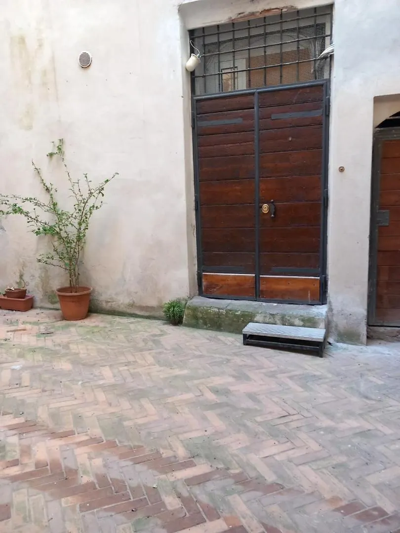 Domus Next Campo De'Fiori With Thermal Shower Řím Apartmán