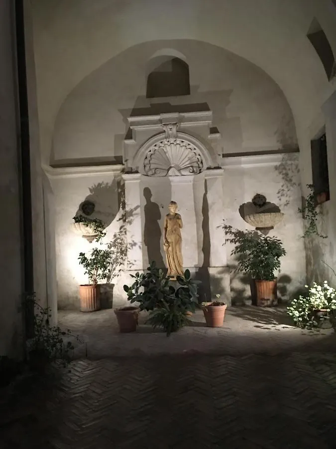 Apartment Domus Next Campo De'Fiori With Thermal Shower Rome Italy